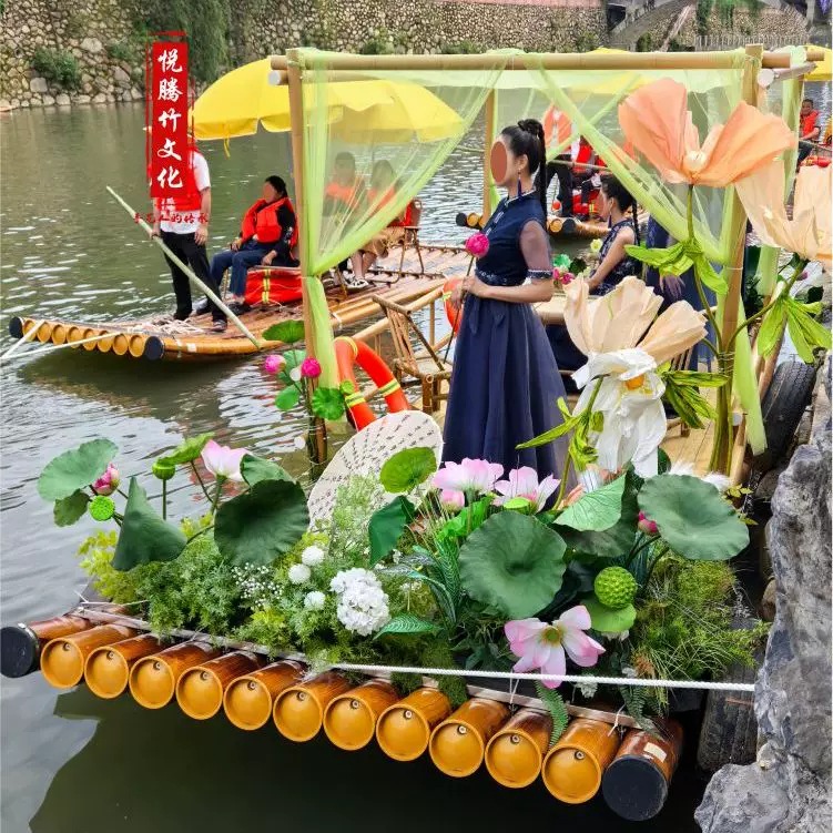 纱幔竹筏水上实景:汉服写真与打卡场景